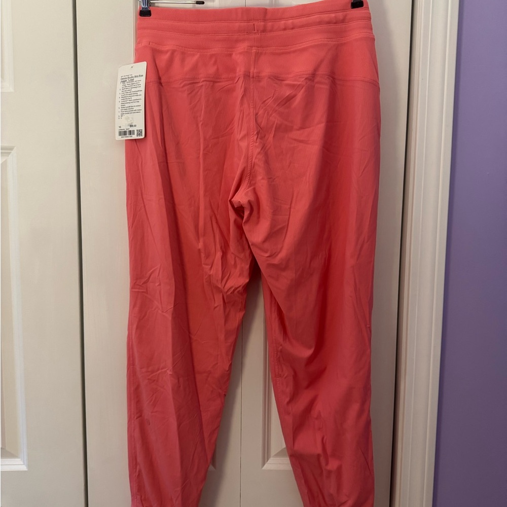 NWT Lululemon Dance Studio Mid-rise Jogger Lined - Picture 2 of 3